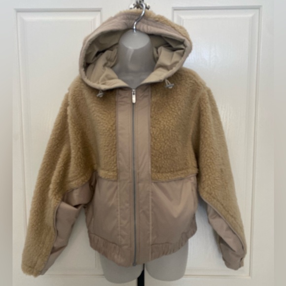LULULEMON Light Brown Sherpa Hooded Full Zip Jacket 6 - Picture 1 of 3